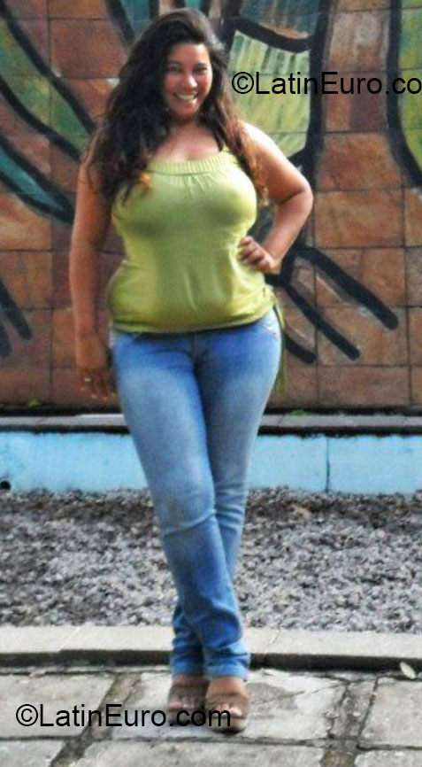 Date this hot Brazil girl Alexandra from Recife BR7587