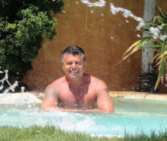 Date this funny United States man Cesarc from Chicago US14047