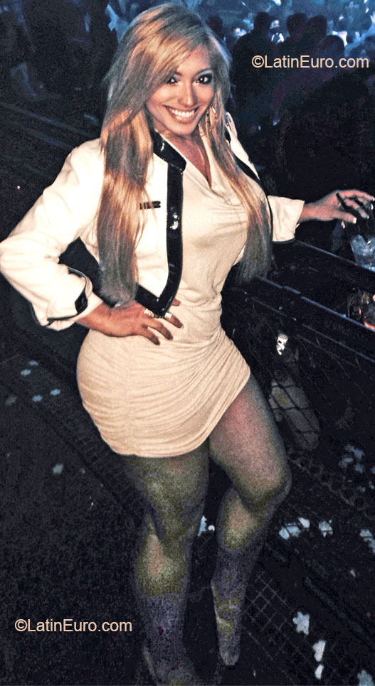 Date this funny Brazil girl Celia from Sao Paulo BR7624