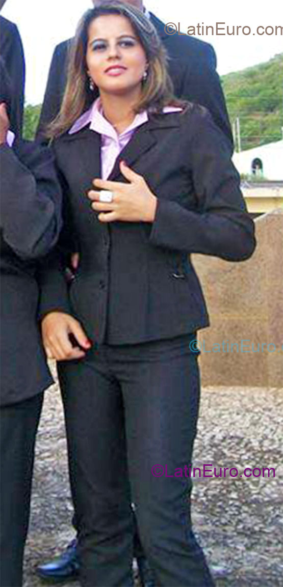 Date this gorgeous Brazil girl Quitiria from Maceio BR7643