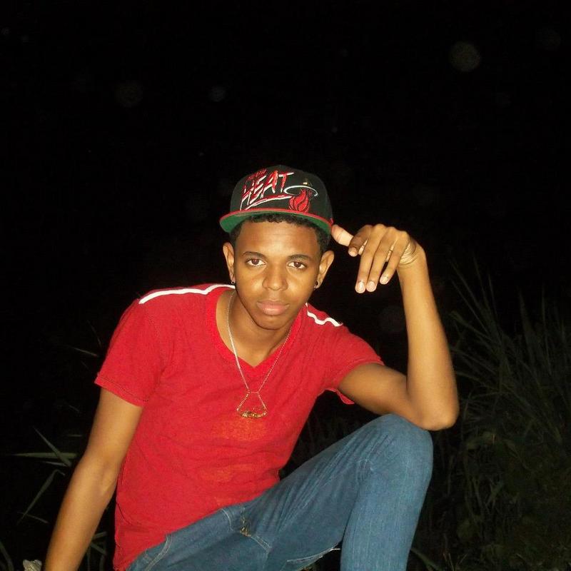 Date this pretty Dominican Republic man Franklin from Santo Domingo DO15320