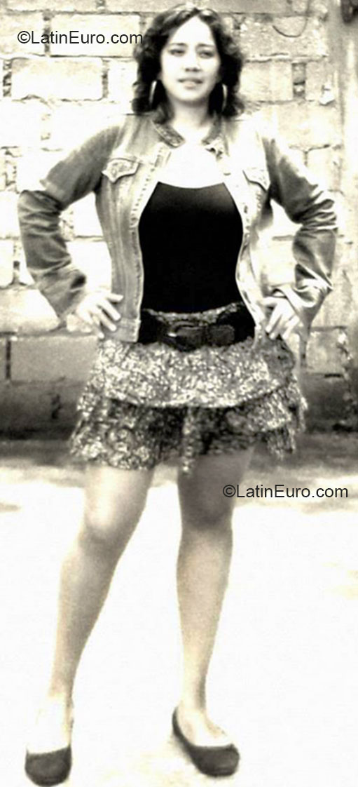 Date this exotic Mexico girl Rubi from Valle de Bravo MX1000