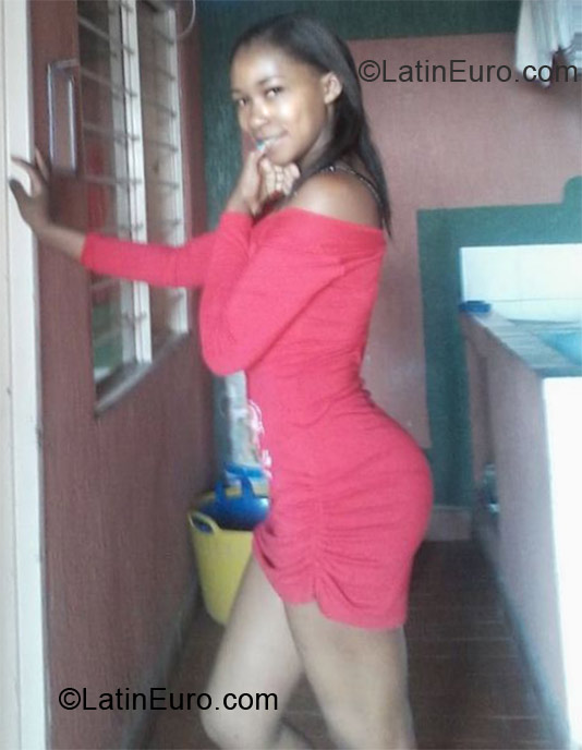 Date this georgeous Colombia girl Deisy perlaza from Cali CO12797