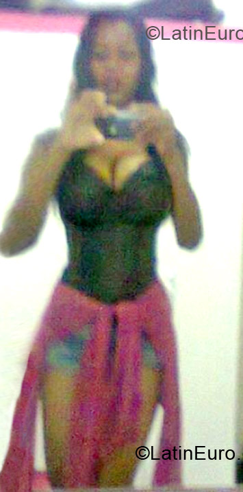 Date this passionate Brazil girl Klyfani from Manaus BR7731