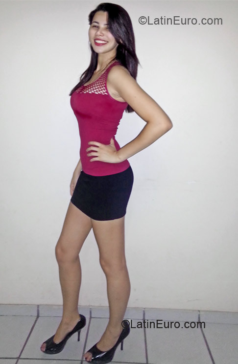 Date this happy Brazil girl Angelica from Villa Velha BR7760