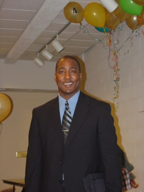 Date this charming United States man Bari from Atlanta US14195