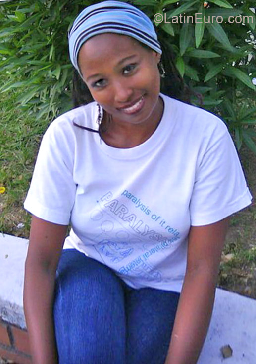 Date this exotic Colombia girl Sorlany from Cali CO12940