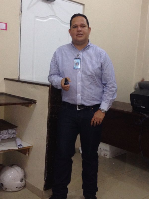 Date this tall Dominican Republic man Victor aybar from Santiago DO15745