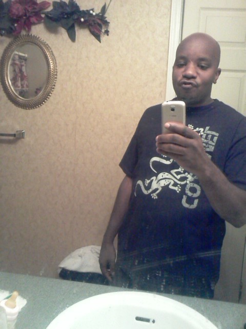 Date this delightful United States man Kenneth from Longview US14221