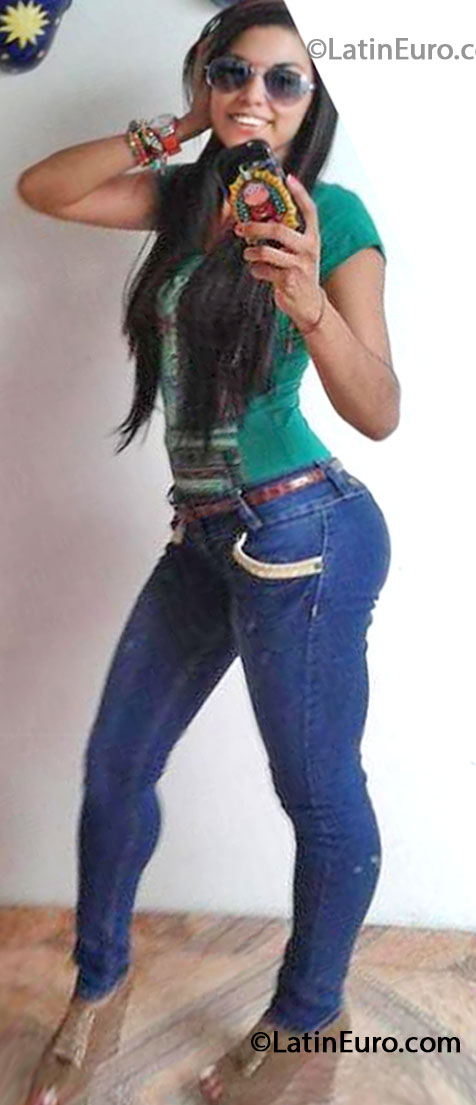 Date this cute Colombia man Lllllllllllllllll from Cali CO13049