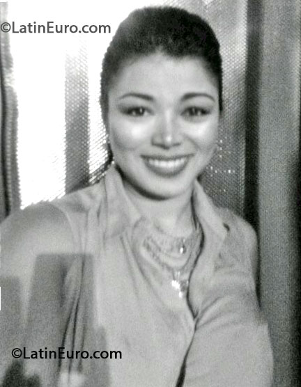 Date this delightful Colombia girl Heidy from Pereira CO13143