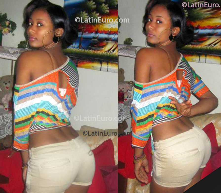 Date this foxy Dominican Republic girl Marilenny from Barahona DO16091