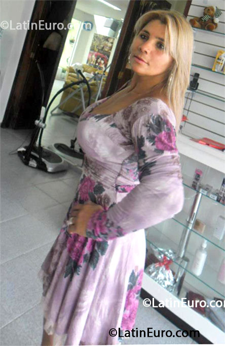 Date this exotic Brazil girl Cleuza from Curitiba BR7911