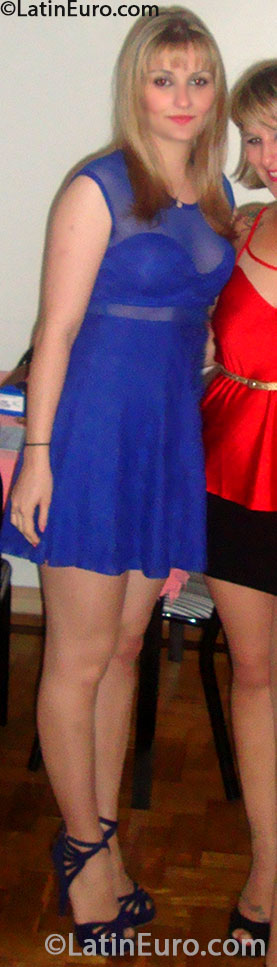 Date this beautiful Brazil girl Amanda from Santa Maria BR8000