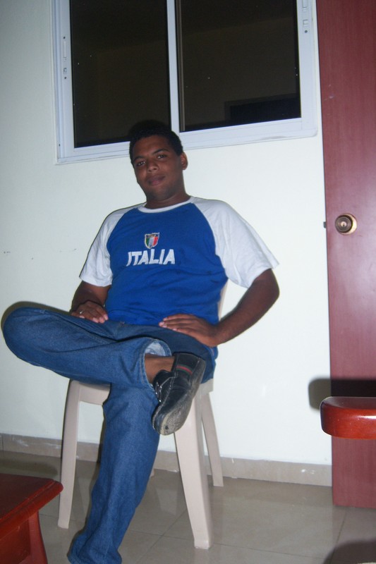 Date this nice looking Dominican Republic man Kevin from Nagua DO16793