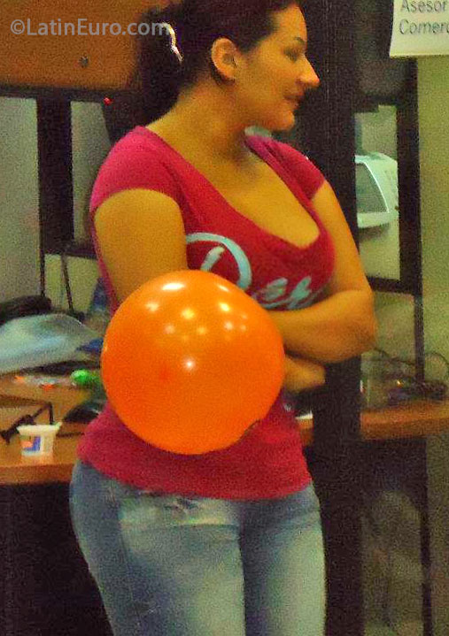 Date this tall Colombia girl Yadiri from Medellin CO13658