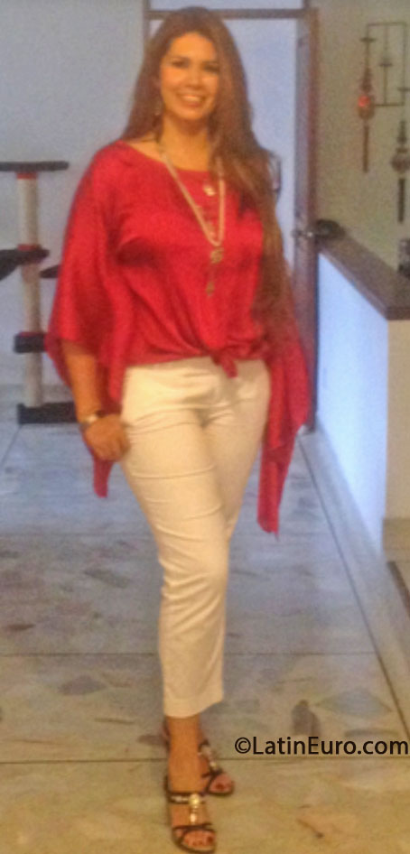 Date this young Colombia girl Paula from Cali CO13741