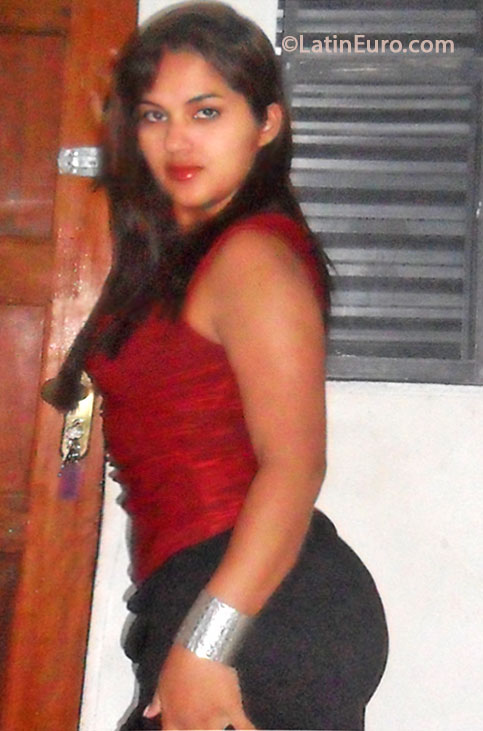 Date this pretty Brazil girl Val from Santana BR8073