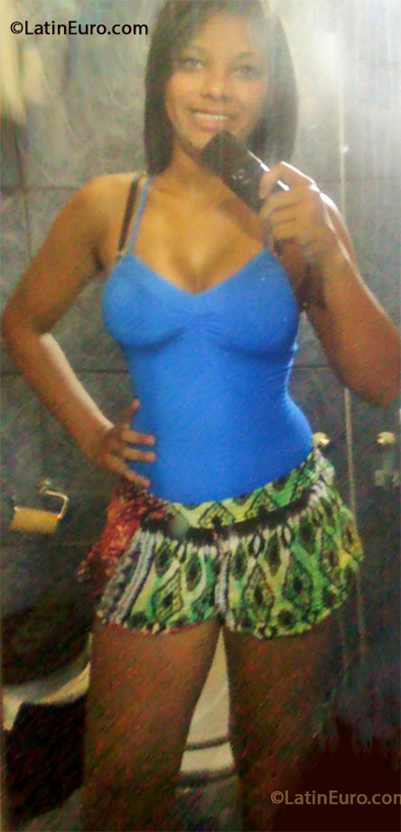 Date this cute Brazil girl Leticia from Campinas BR8693