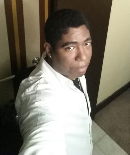 Date this foxy United States man EDWINN from St Louis US14525