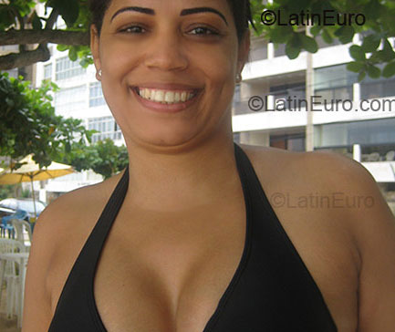 Date this voluptuous Brazil girl Selma from Sao Gabriel Da Palha BR8092