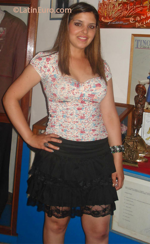 Date this pretty Brazil girl Thamia from Sao Paulo BR8097