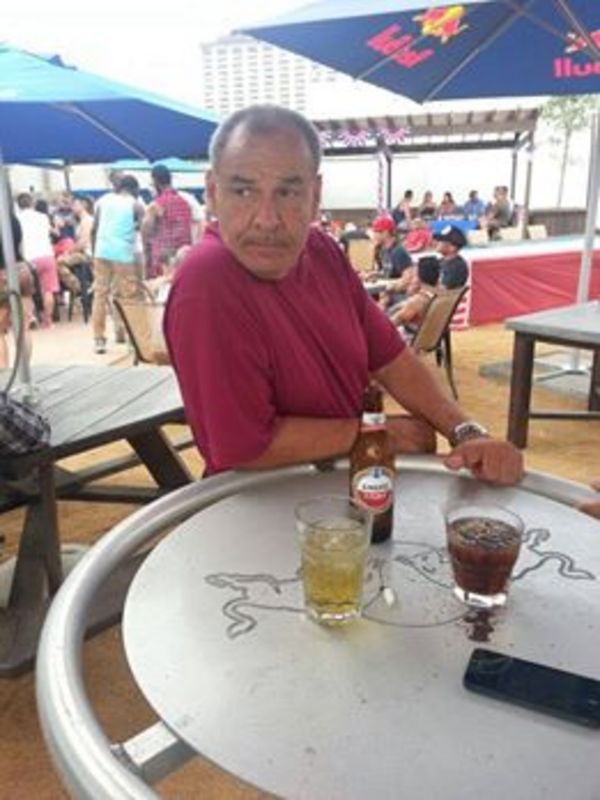 Date this tall United States man Robert from Houston US14560