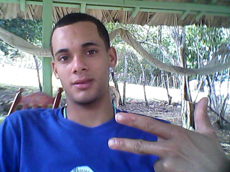 Date this athletic Dominican Republic man Felix jose from Sntiago Rodrigue DO17352