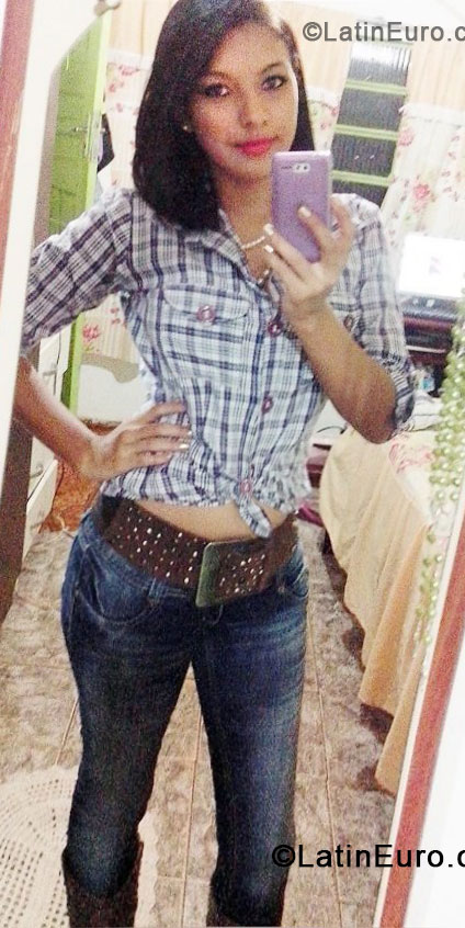 Date this delightful Brazil girl Adriana from Cidade Gaucha BR8216