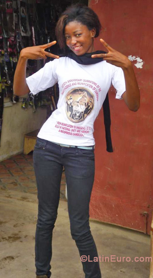 Date this fun Cameroon girl Olivia from Buea CM174