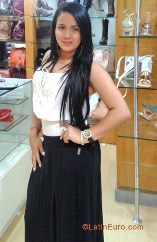 Date this tall Colombia girl Isabel j from Medellin CO14391