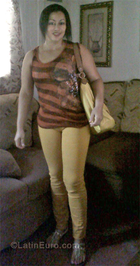 Date this cute Honduras girl Carolina from Puerto Cortes HN905