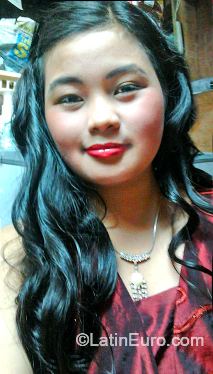 Date this beautiful Philippines girl Chonelyn from Calbayog PH592