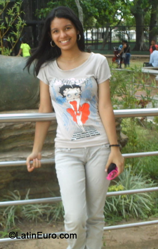 Date this stunning Venezuela girl Ayareth from Maturin VE113