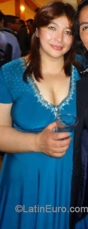 Date this voluptuous Peru girl Gihana from Piura PE858