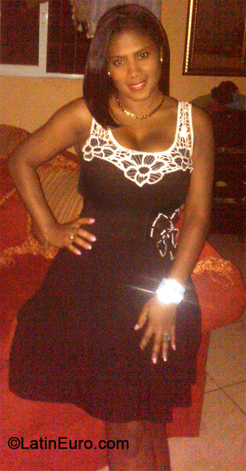 Date this passionate Dominican Republic girl Keysha michel from Santo Domingo DO17905