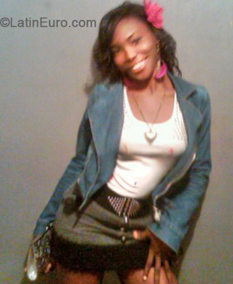Date this gorgeous Jamaica girl Sarah from Kingston JM1647