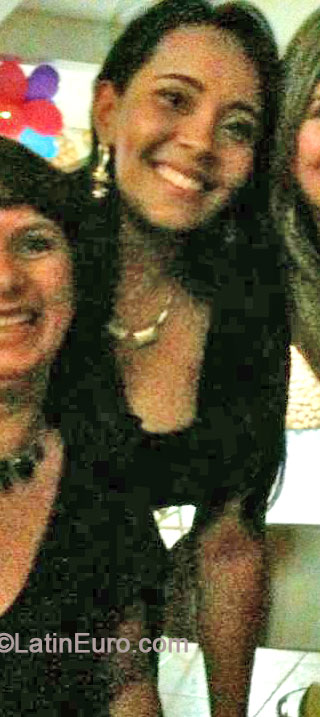 Date this foxy Brazil girl Eliete from Brasilia BR8317