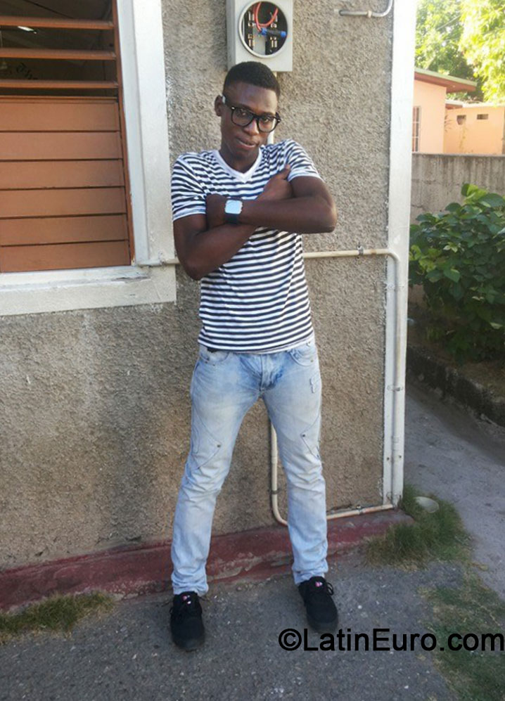 Date this exotic Jamaica man Jaevon from Kingston JM1432