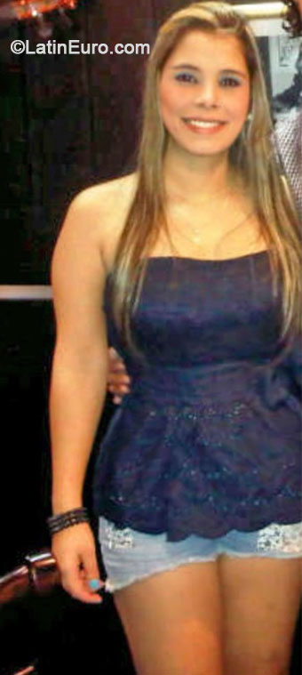 Date this tall Venezuela girl Alejandra from Guayana region VE117