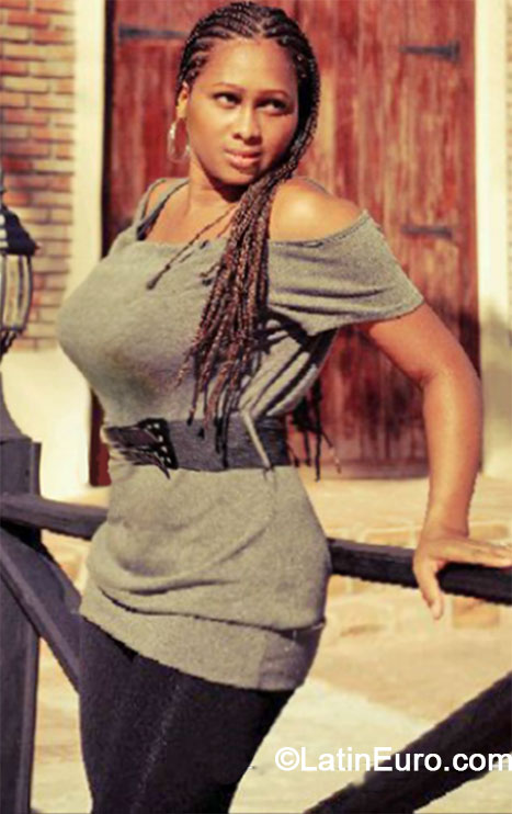Date this cute Dominican Republic girl Claris from Bavaro DO17988