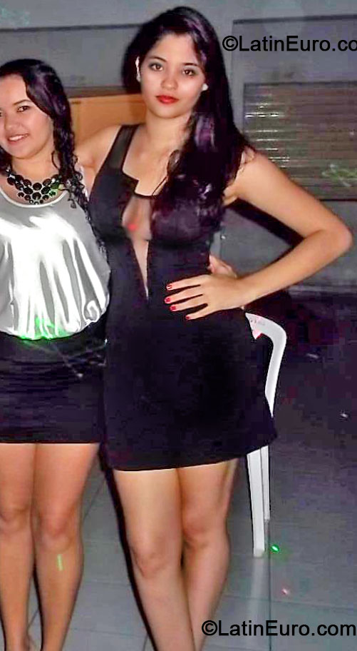 Date this nice looking Brazil girl Myrnia from Teresina BR8352