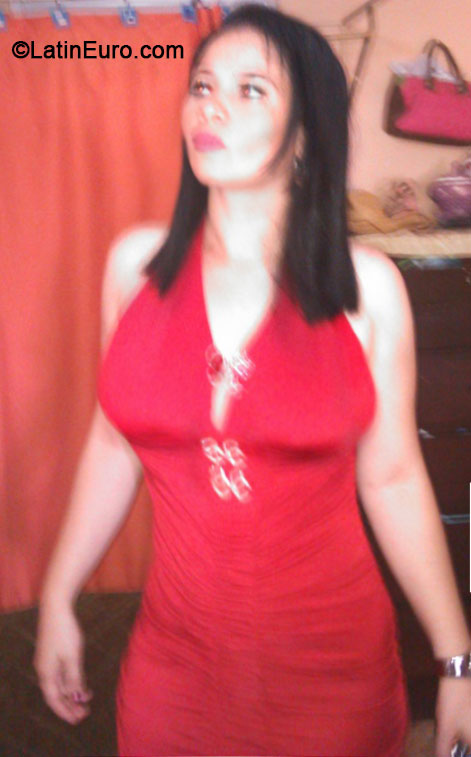 Date this funny Dominican Republic girl Ana from Santo Domingo DO18160