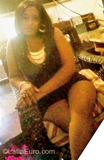 Date this gorgeous Dominican Republic girl Urzula from Santodomingo DO18207