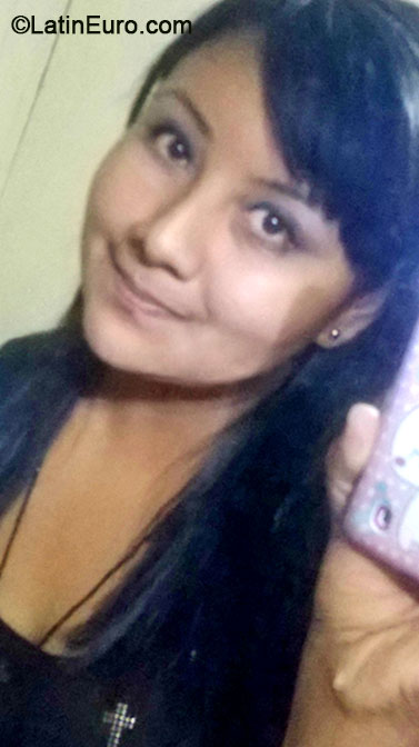 Date this sultry Peru girl Judith from Ica PE881