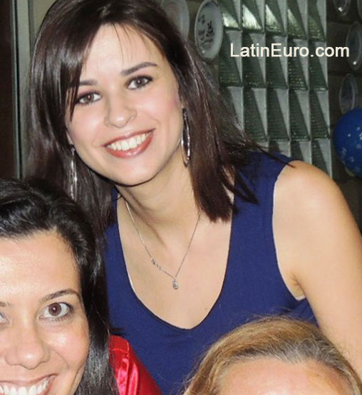 Date this fun Brazil girl Aline from Brasilia BR8467