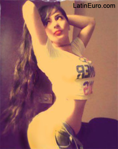 Date this stunning Peru girl Lesly from Lima PE954