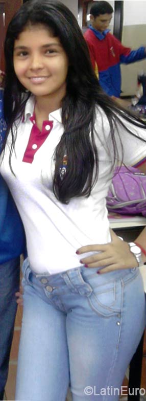 Date this cute Venezuela girl Edith from Caracas VE136