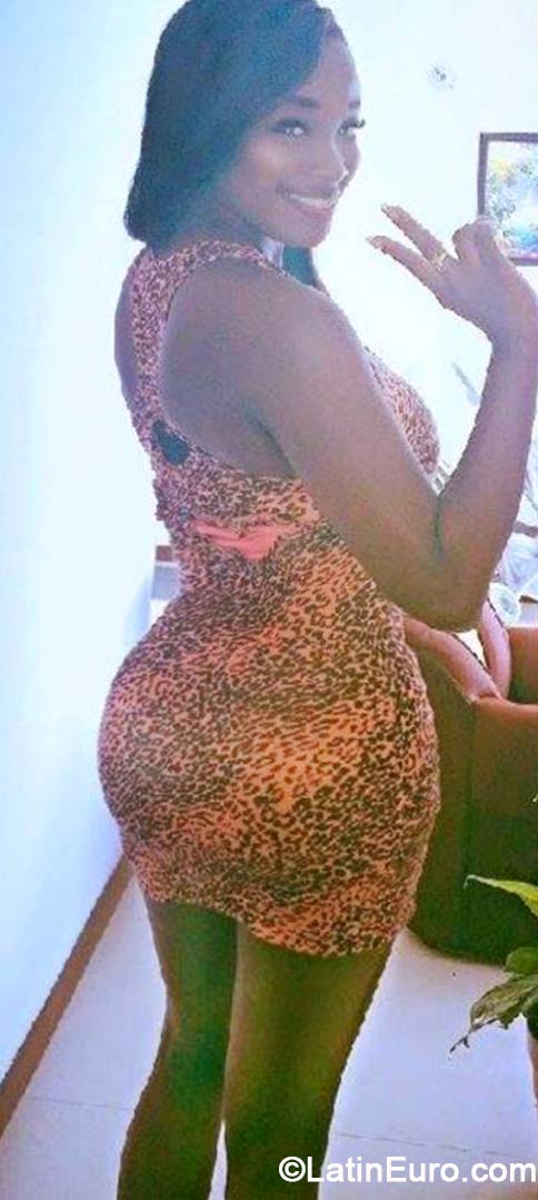 Date this athletic Colombia girl Janny from Cali CO16676