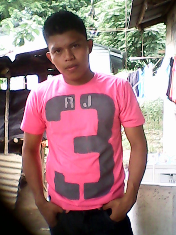 Date this happy Panama man Jos Montero from David PA394